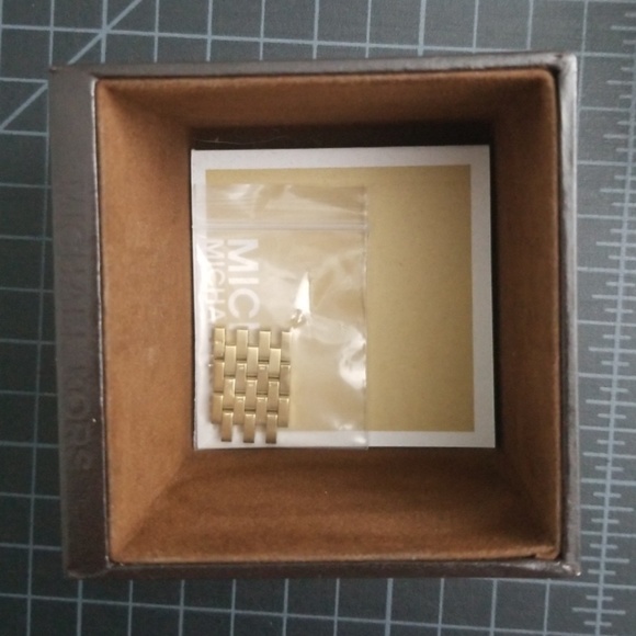 Michael Kors Watch - Picture 3 of 3